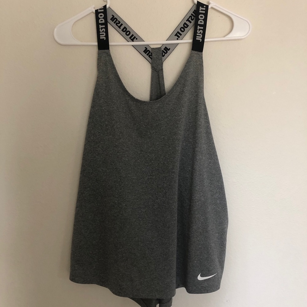 **SOLD**Nike Razorback top
